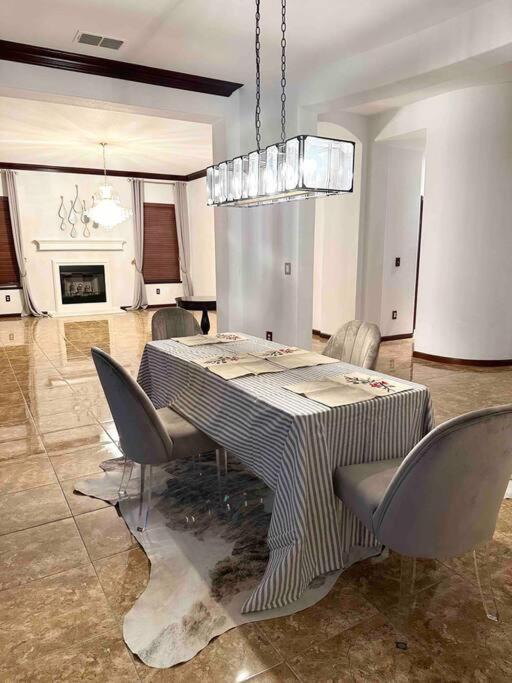 Vila Luxury Mansion House Elk Grove Exteriér fotografie