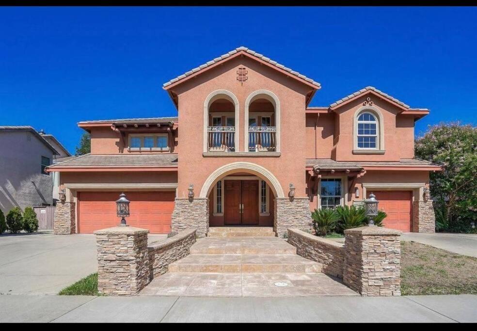 Vila Luxury Mansion House Elk Grove Exteriér fotografie