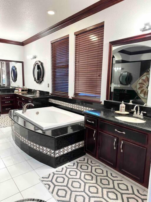 Vila Luxury Mansion House Elk Grove Exteriér fotografie